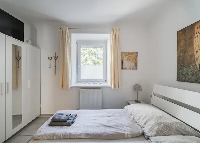 Modernes Appartement Nahe U-Bahn Und Schoenbrunn